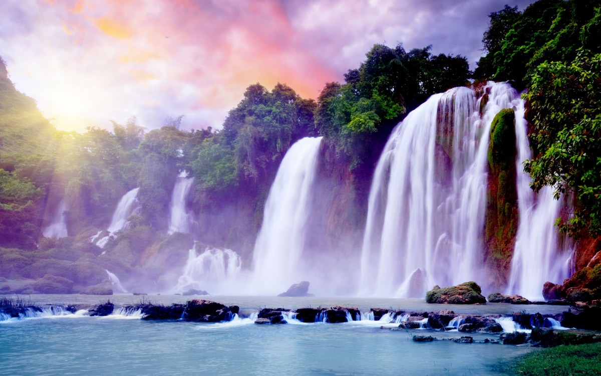 картинка Фотообои рассвет над райским водопадомот интернет-магазина Фотомили
