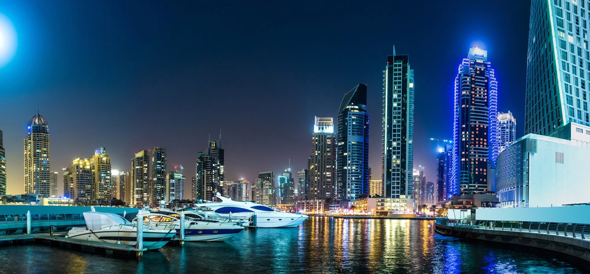 картинка Фотообои Дубай вид на пирс и небоскребы ночьюот интернет-магазина Фотомили