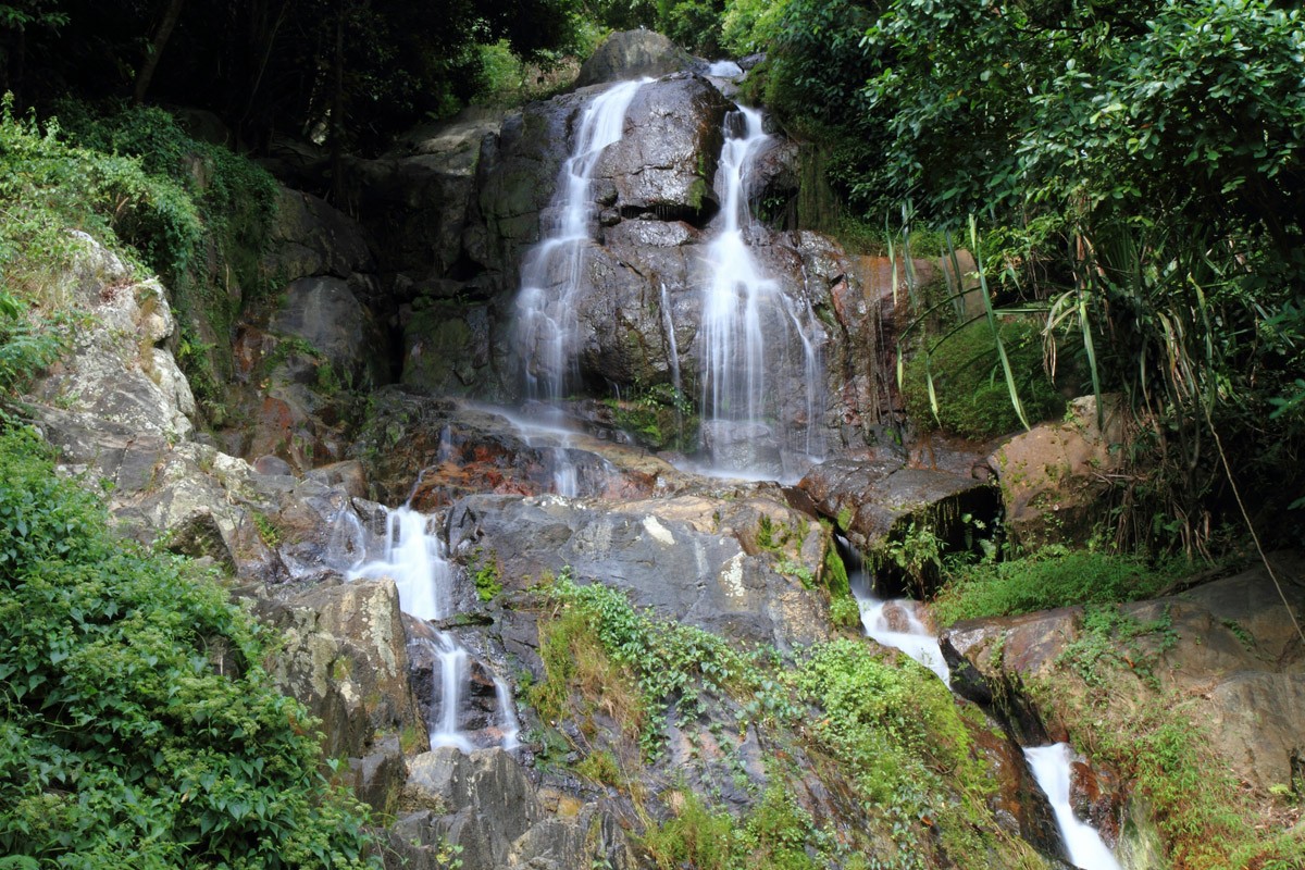 картинка Фотообои водопад На Муанг на Самуиот интернет-магазина Фотомили
