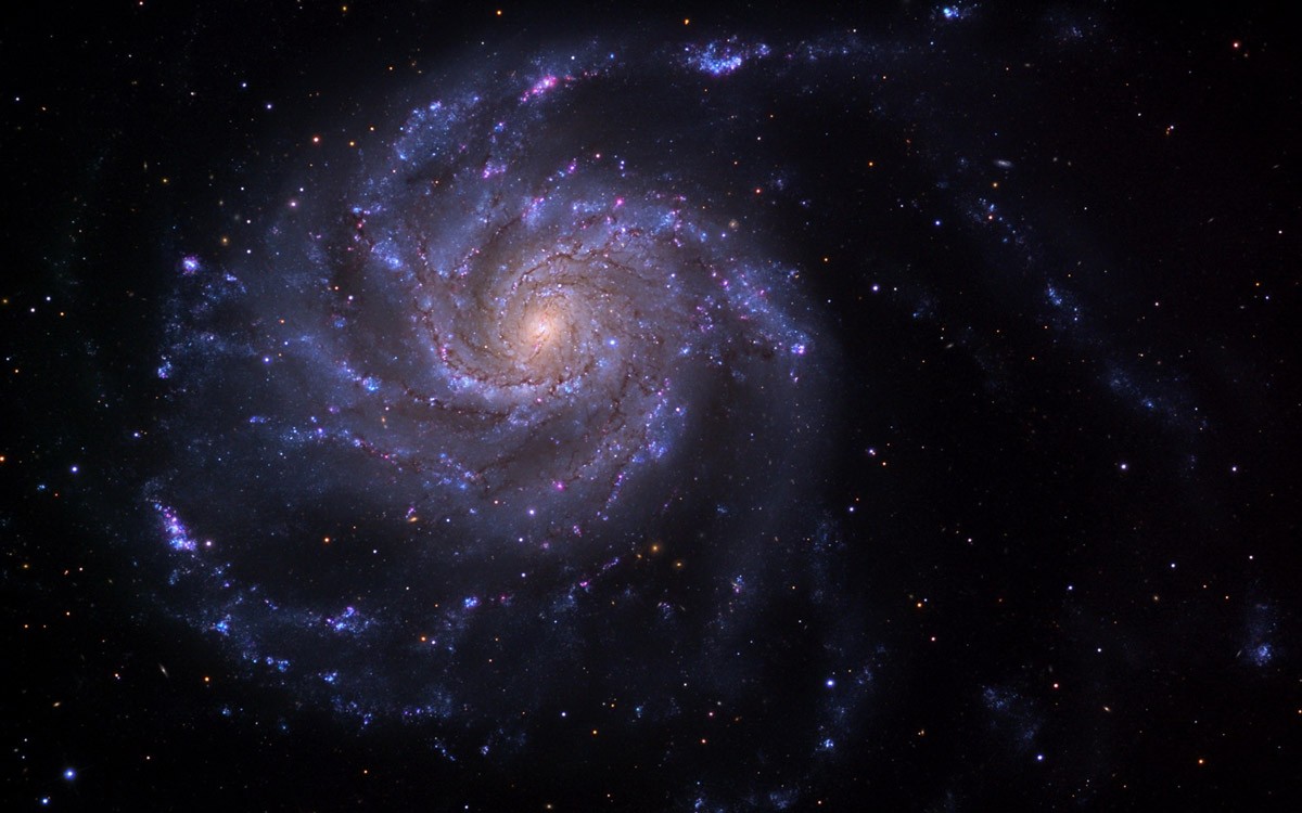 картинка Фотообои спиральная галактика в космосеот интернет-магазина Фотомили