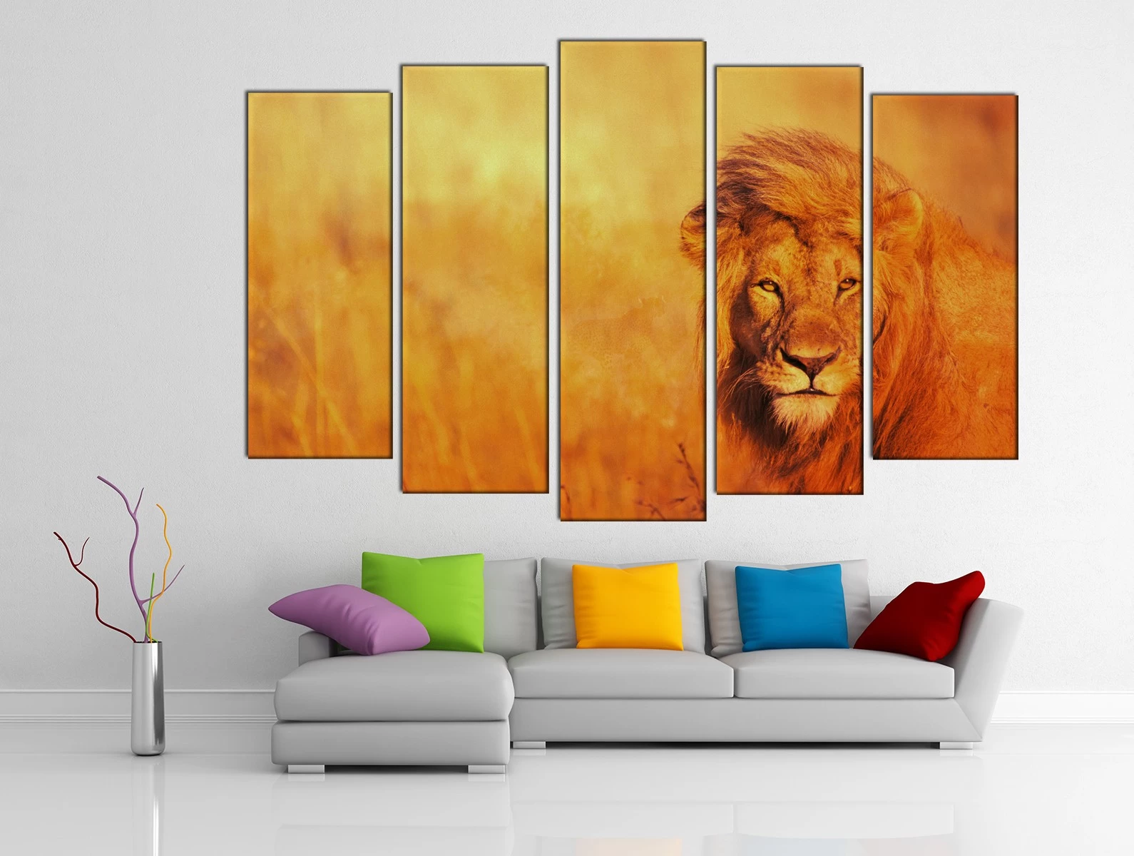 Картина на холсте на заказ Гордый лев на фоне золотой травы