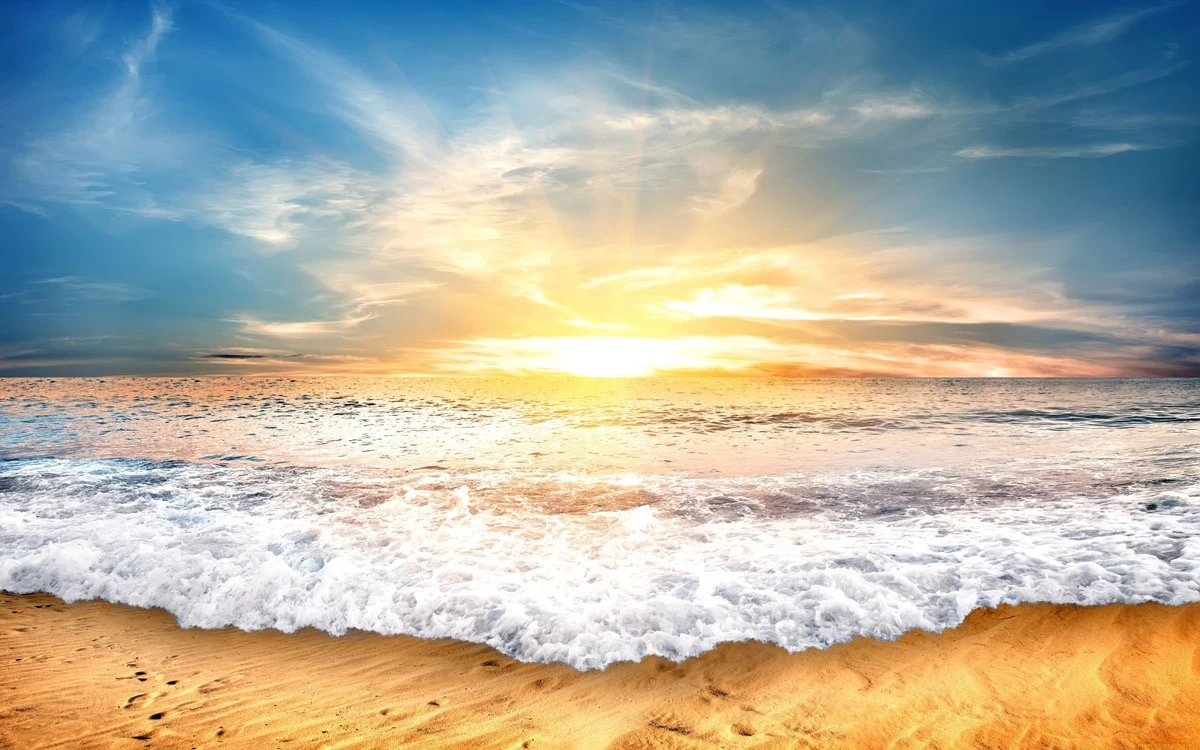 картинка Фотообои рассвет на пляже с пенными волнамиот интернет-магазина Фотомили