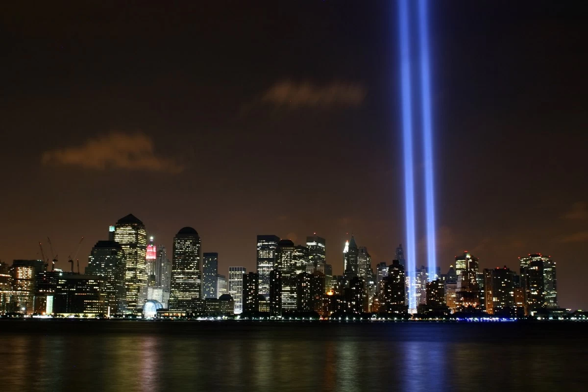 картинка Фотообои ночной Нью Йорк башни близнецы светот интернет-магазина Фотомили